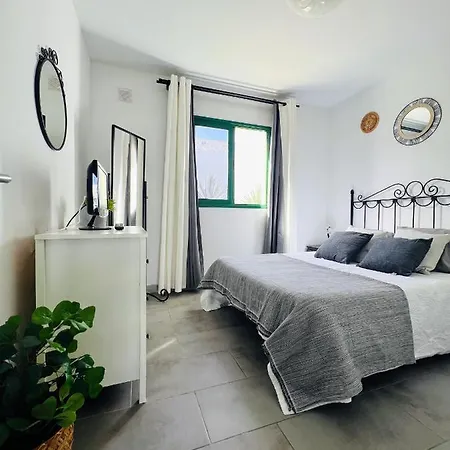 Apartman De Las Heras Pool View & Wi-fi By Irent Fuerteventura Corralejo